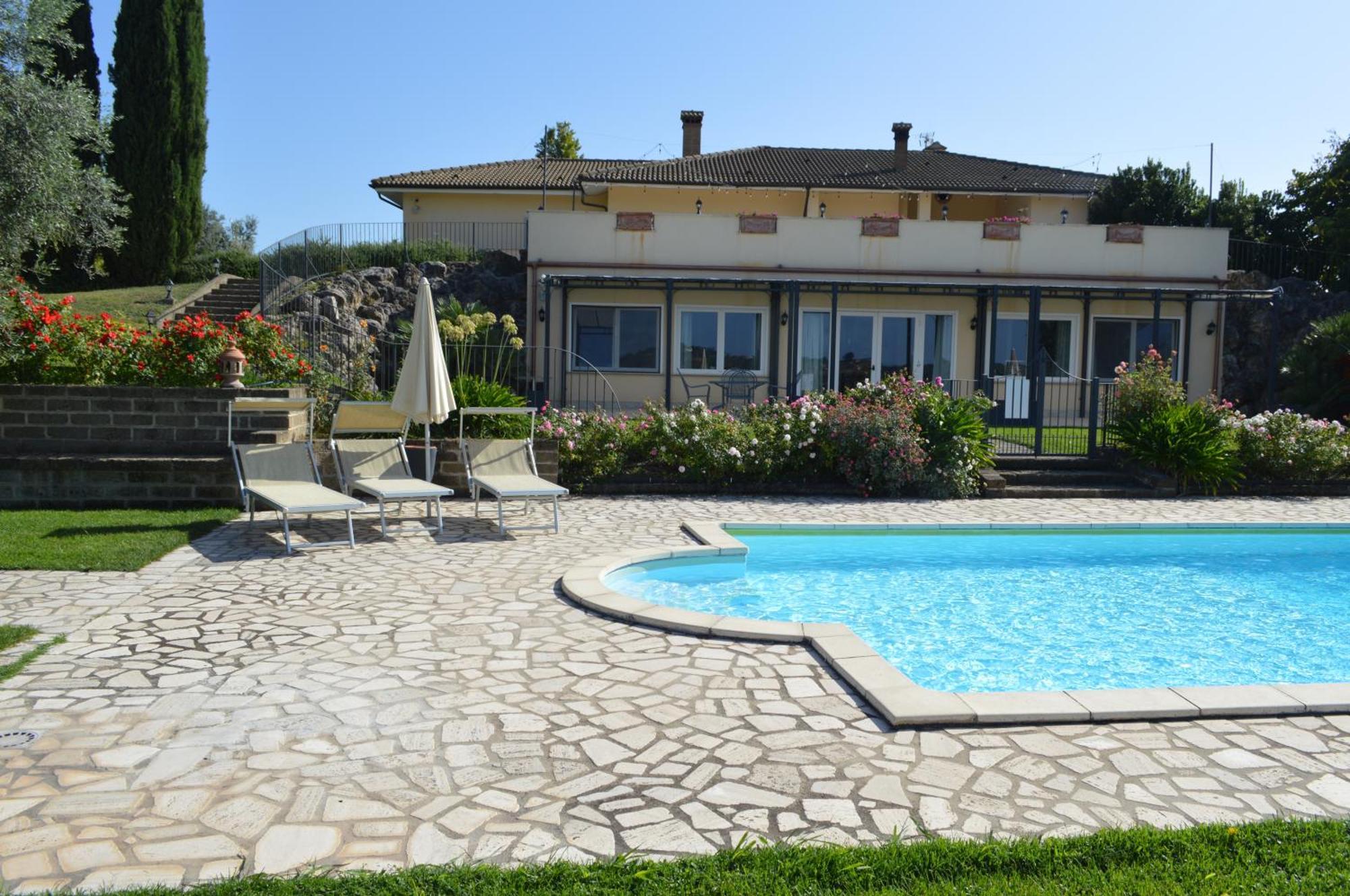 Villa Collebelvedere - Near Rome With Home Restaurant Fara in Sabina Exterior foto