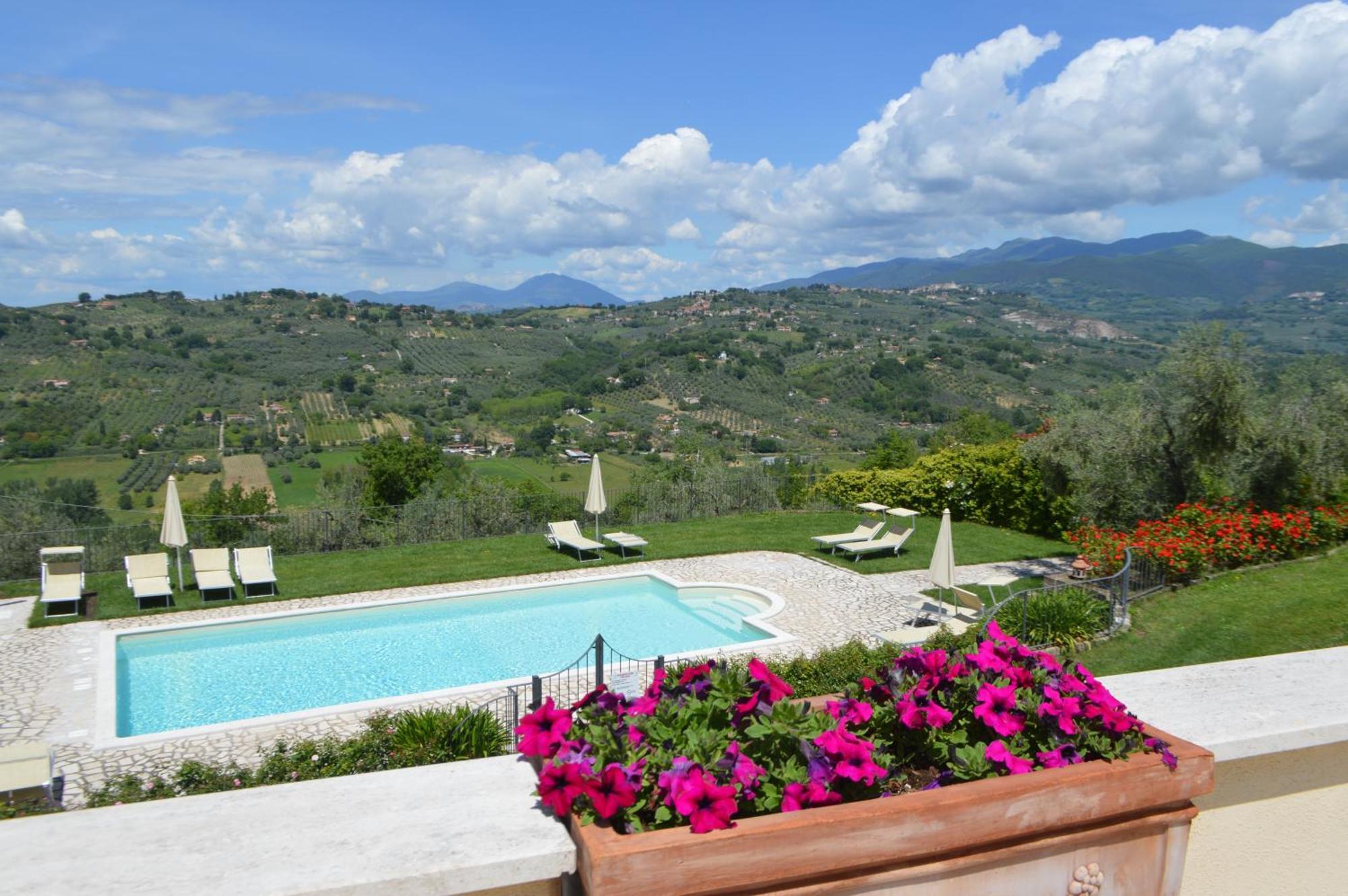 Villa Collebelvedere - Near Rome With Home Restaurant Fara in Sabina Exterior foto